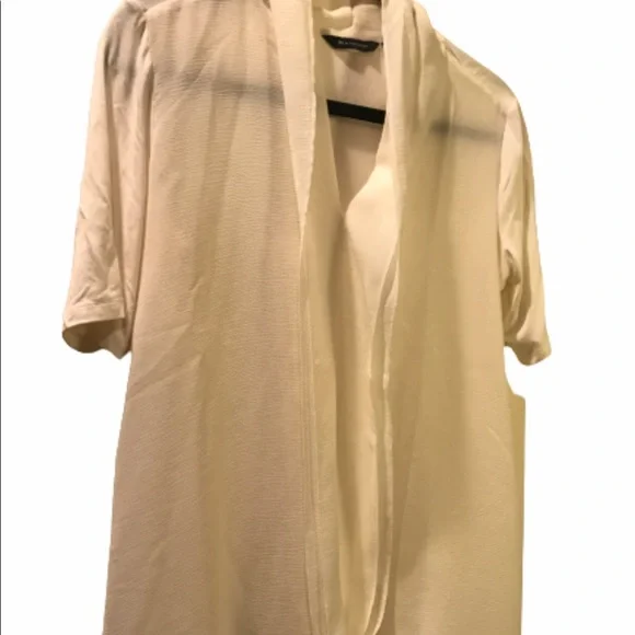 Halston winter white blouse - Picture 1 of 7